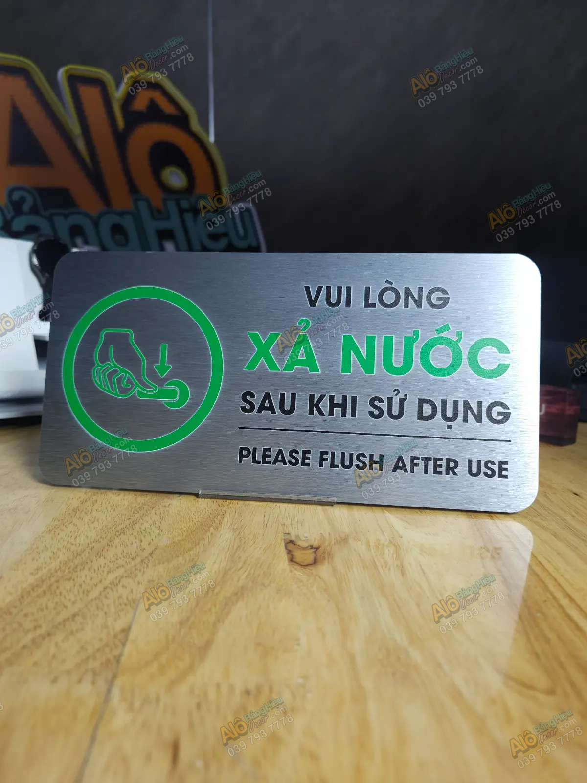 Bảng Vui Lòng Xả Nước Sau Khi Sử Dụng - Alu In UV Cao Cấp